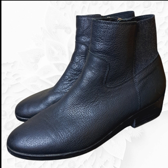 Eileen Fisher Beau Black Leather Block Heel Booties Size 9 - Picture 4 of 5